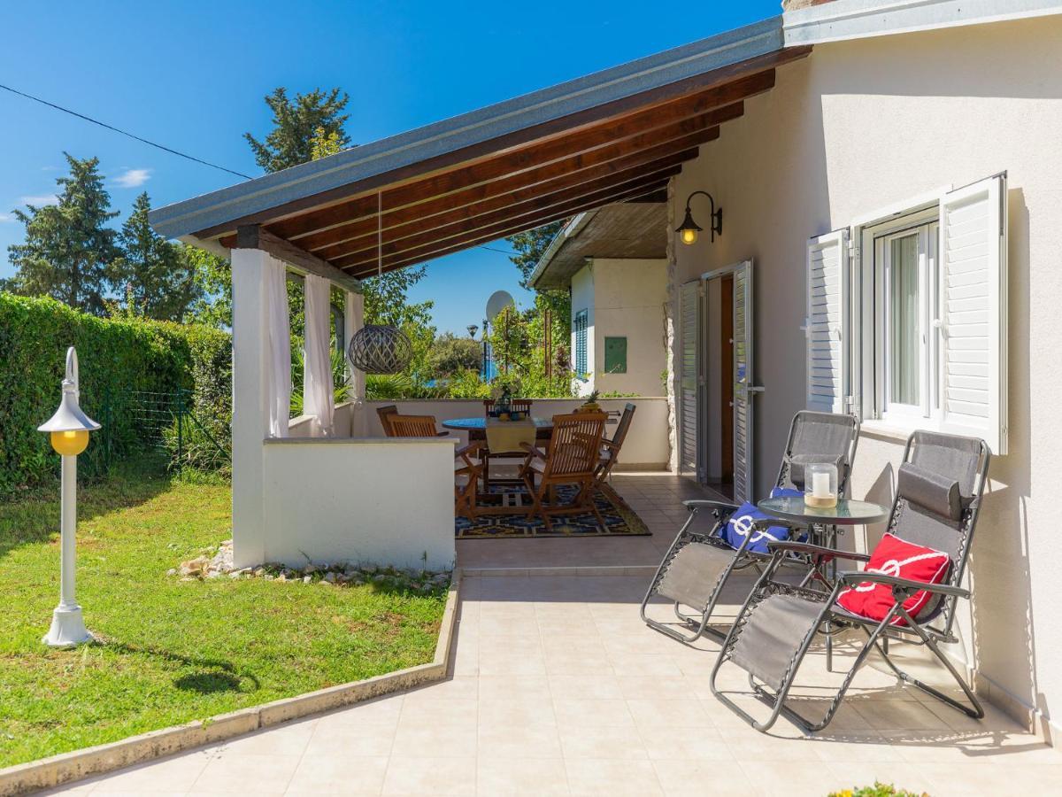 Holiday Home Punta By Interhome Умаг Екстериор снимка