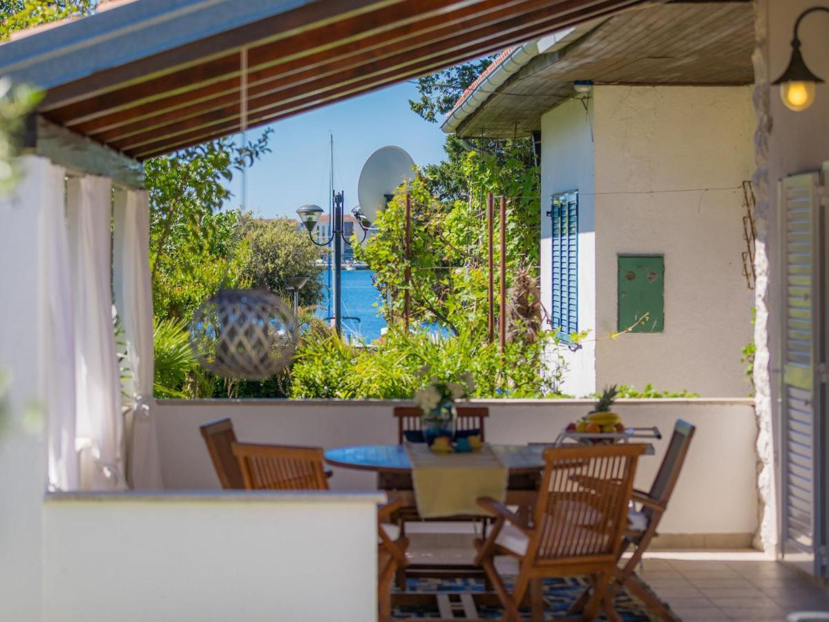 Holiday Home Punta By Interhome Умаг Екстериор снимка